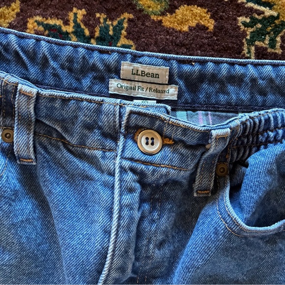 L.L. Bean Women's Denim Straight Leg Jeans - Picture 4 of 5